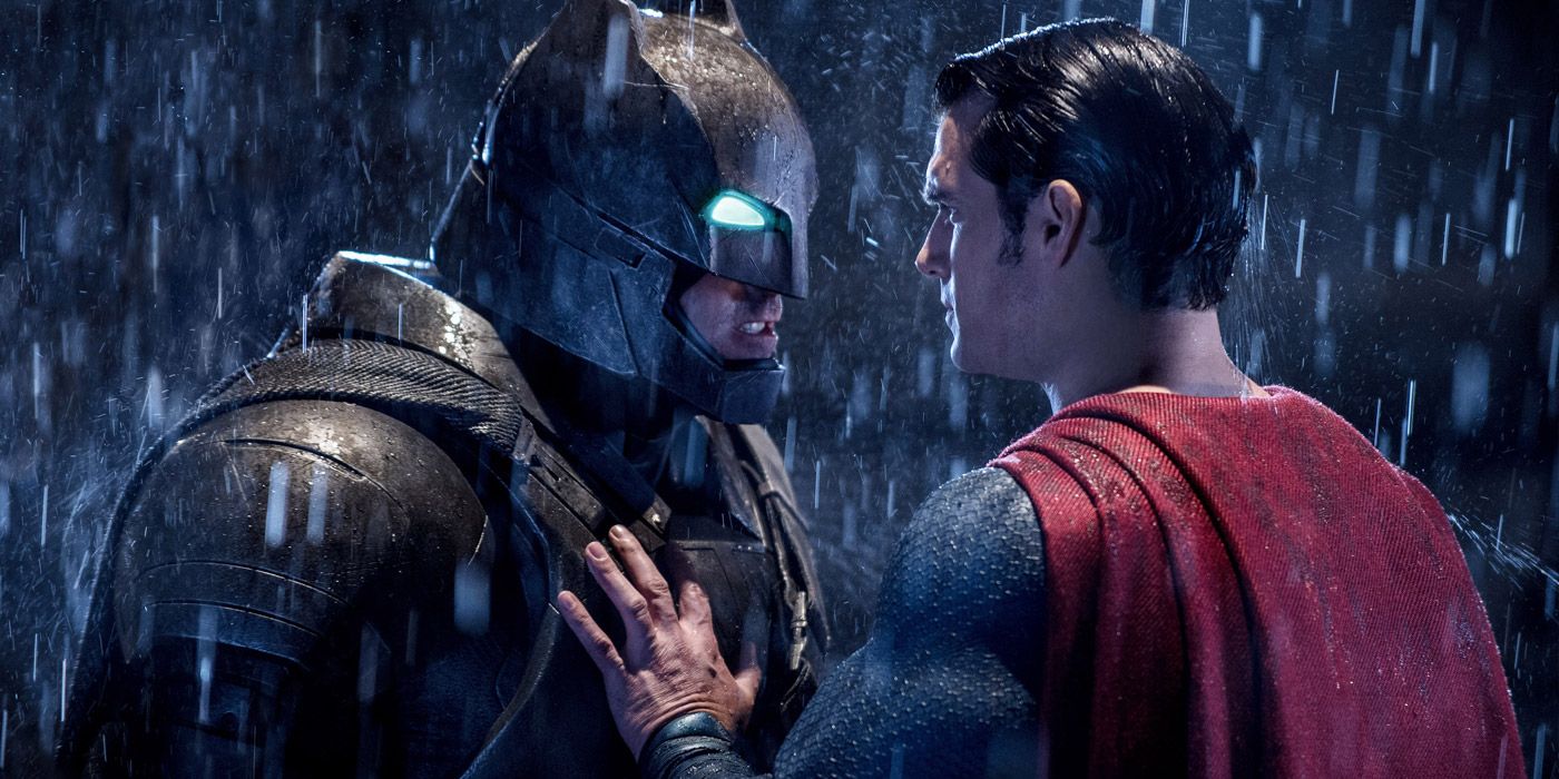 20 Mistakes Fans Completely Missed In Batman V Superman