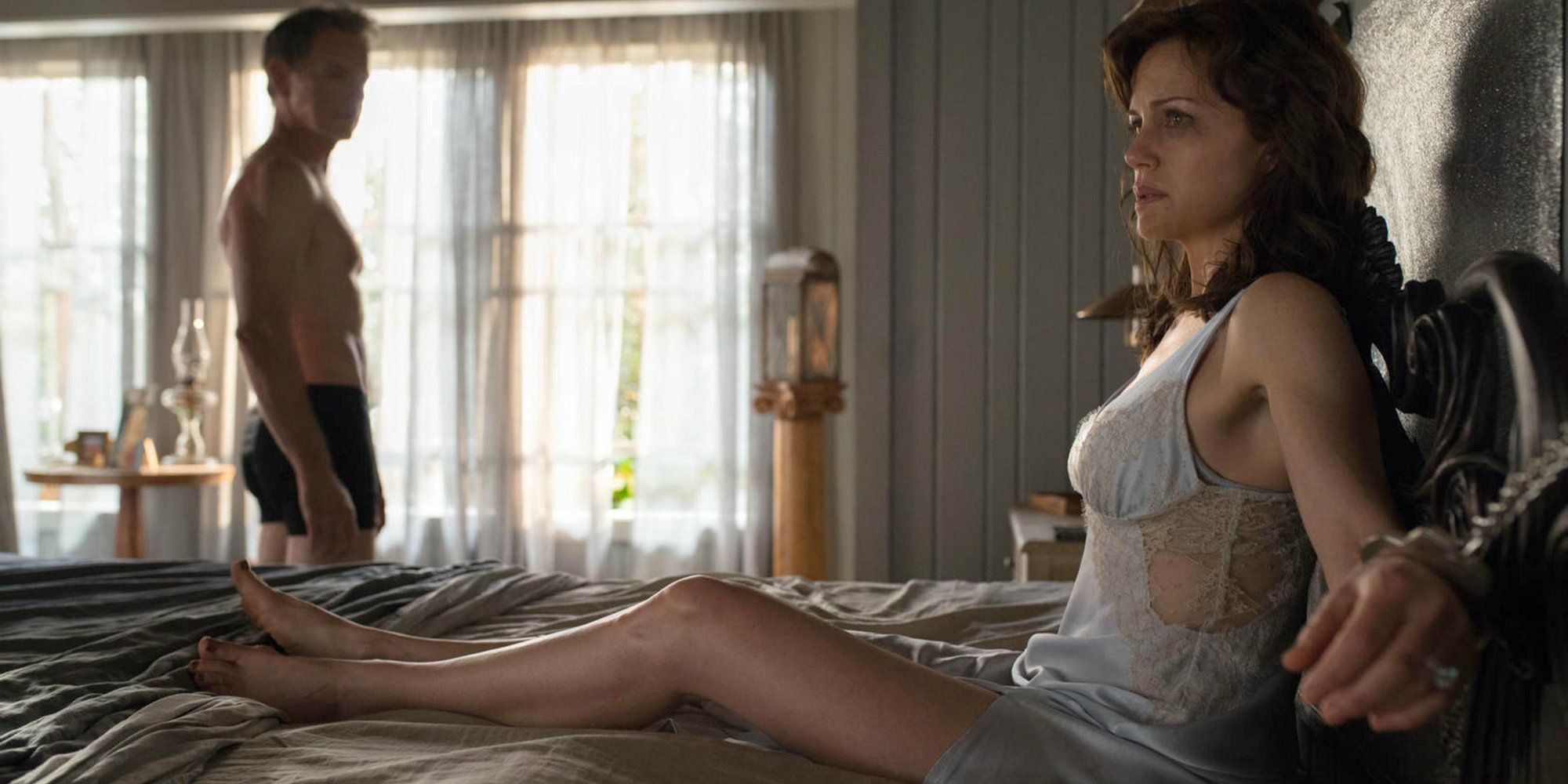 How Geralds Game Adapts Stephen Kings Unfilmable Novel
