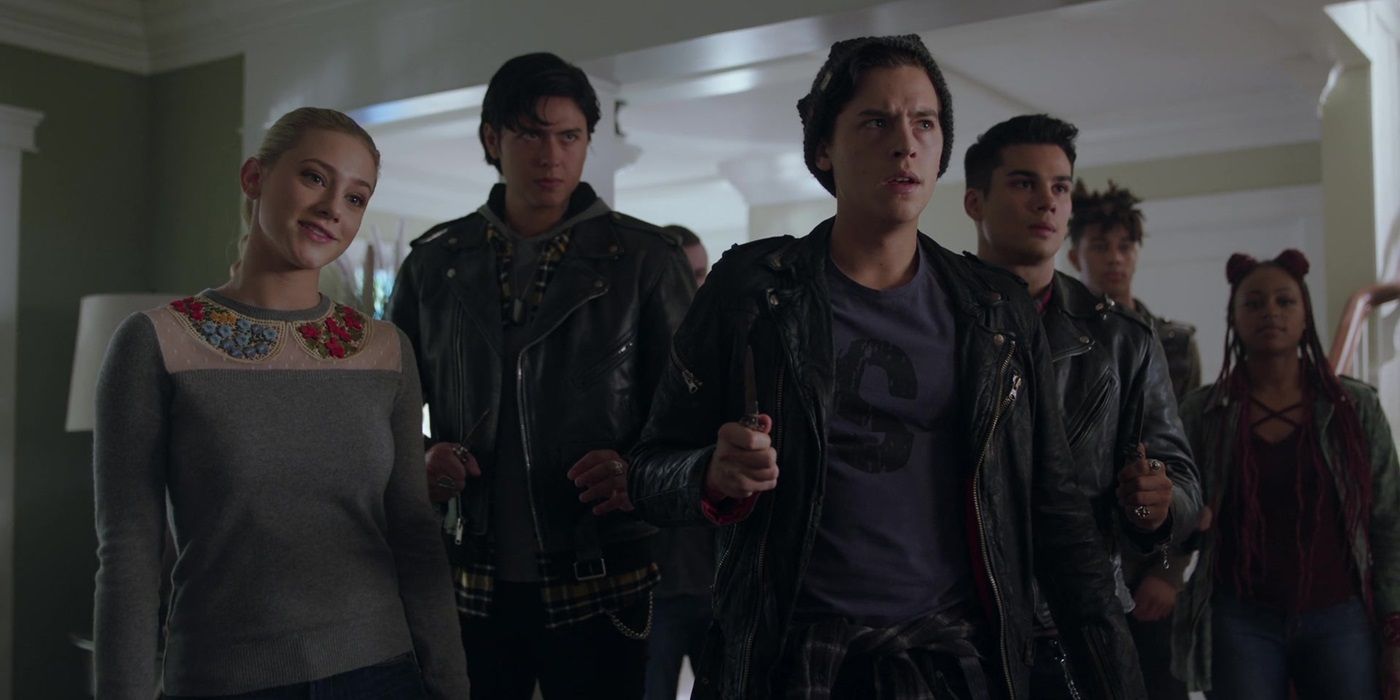 Riverdale Things That Went Wrong For Betty Once She Started Dating Jughead