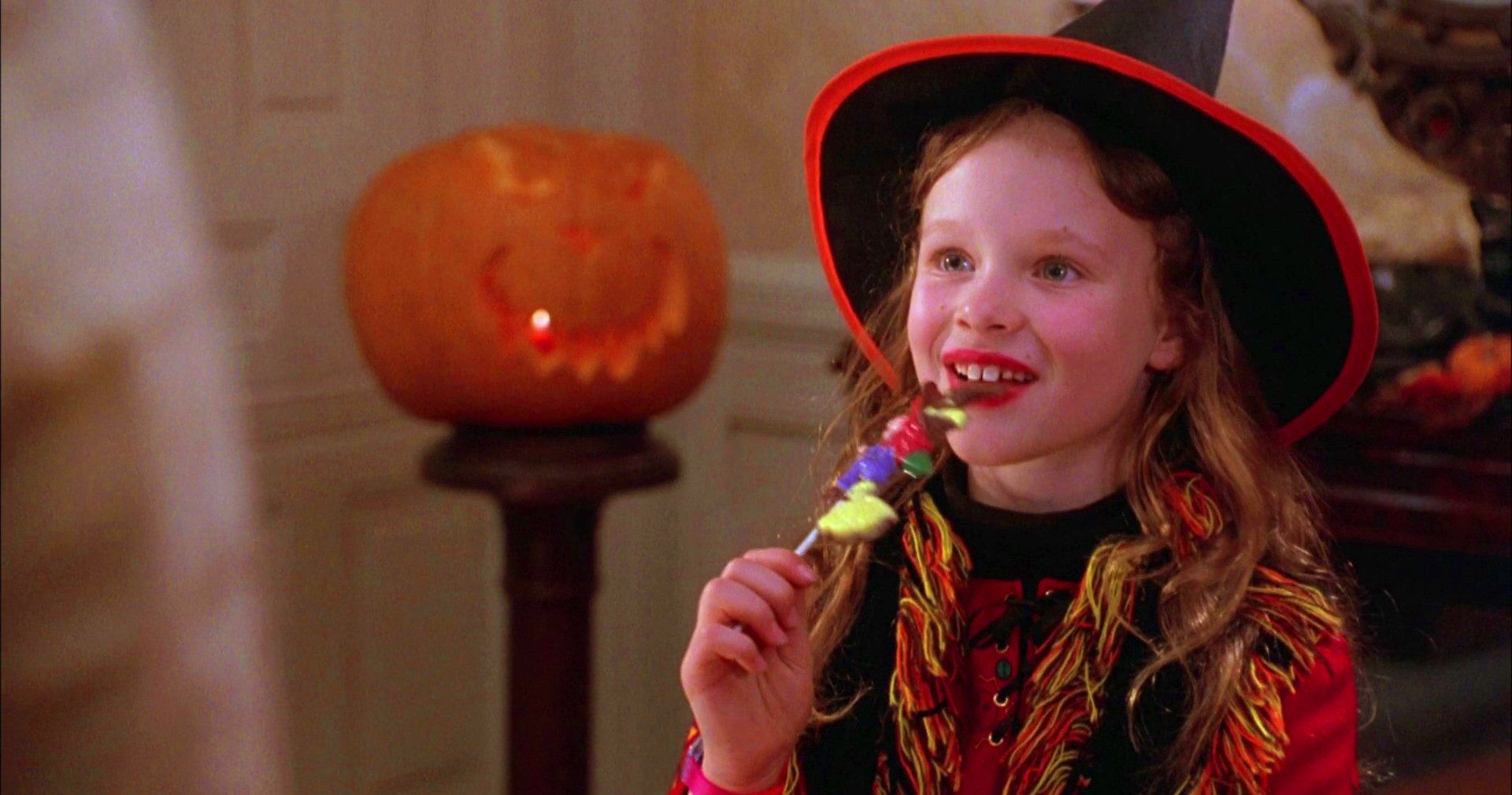 Hocus Pocus 5 Ways Dani Is The Best Character (& 5 Ways Its Allison)