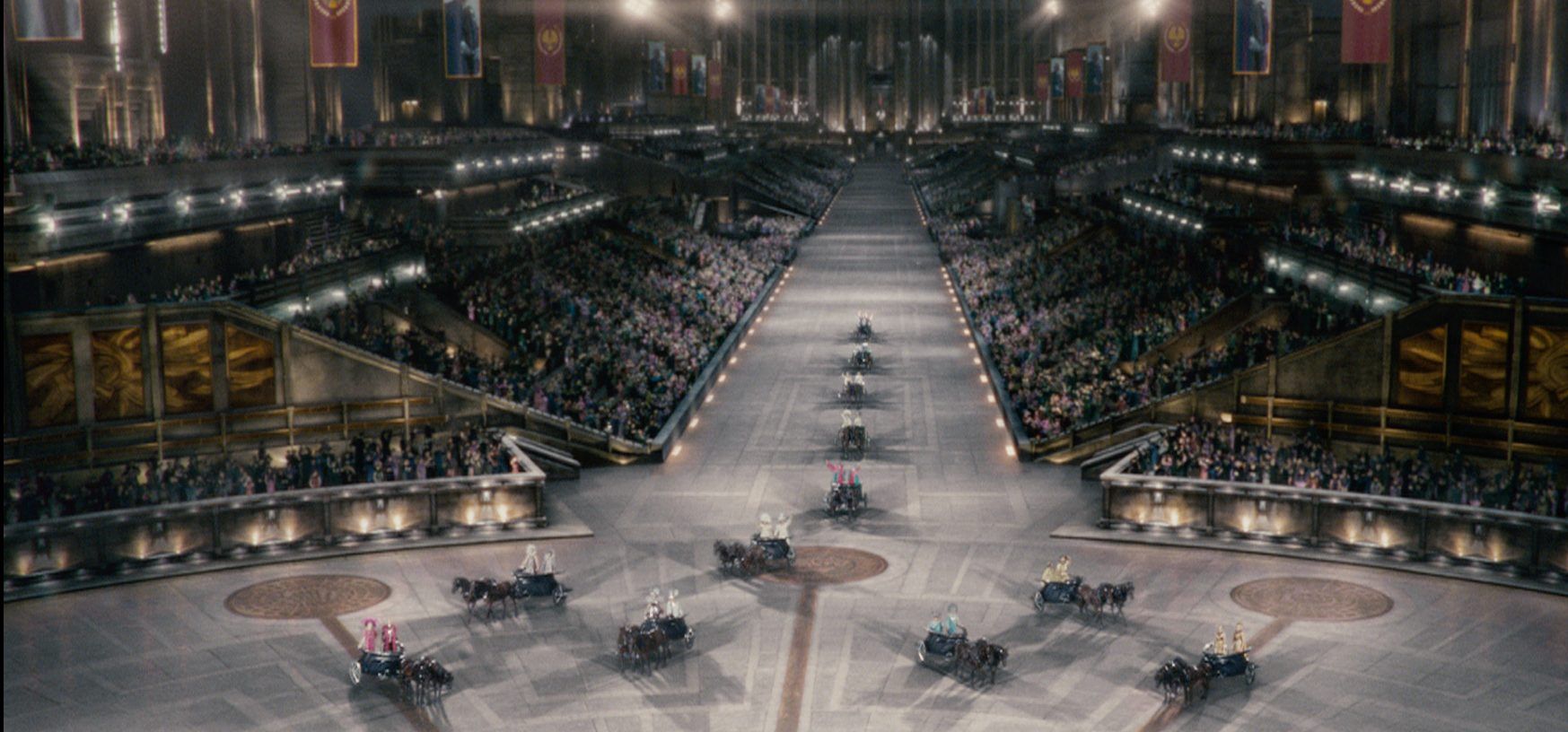 The-Hunger-Games-Chariot-Ride-scene-e1540310727791.jpg