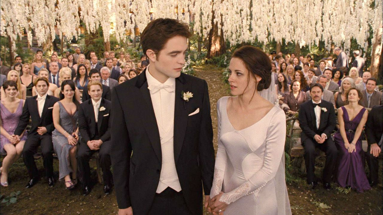 Twilight 10 Hidden Details About Bellas Costume You Never Noticed
