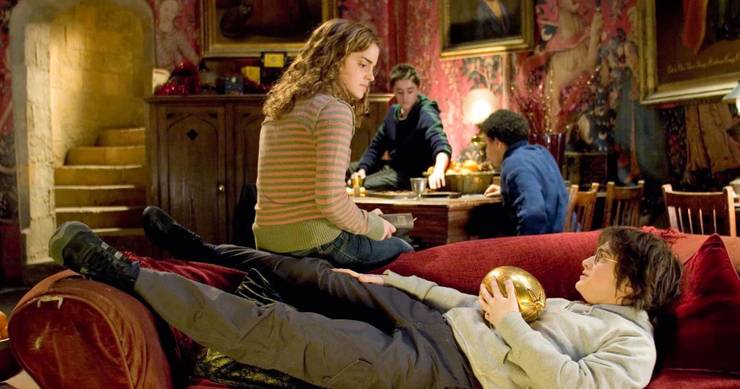10 Secrets About The Gryffindor Common Room Screenrant
