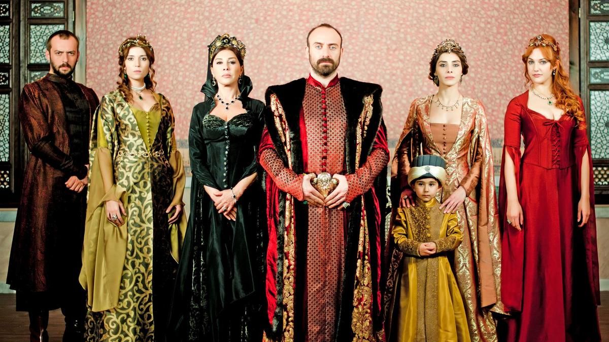 10 Best Historical Dramas To Stream On Netflix
