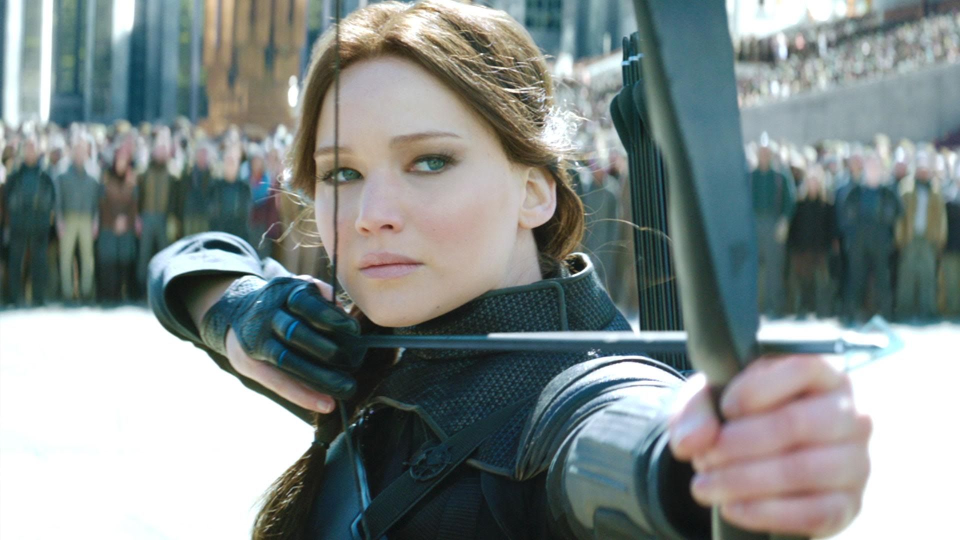 25 Weird Things Cut From The Hunger Games Movies (That Were In The Books)