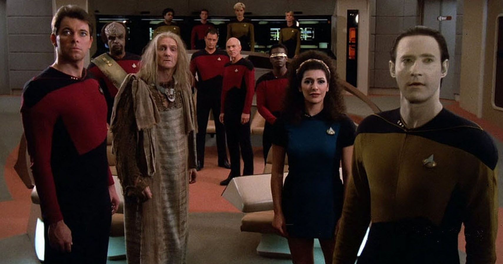 star-trek-25-characters-tng-wants-us-to-forget-screenrant