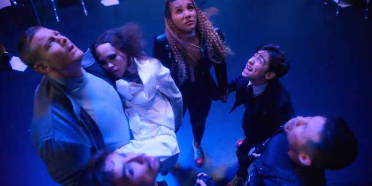 Umbrella Academy Theory Why Five S Time Traveling Turned Him Back Into A Teenager