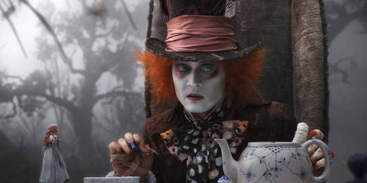 Tim Burtons Alice In Wonderland 10 Hidden Details About The Costumes You Didnt Notice