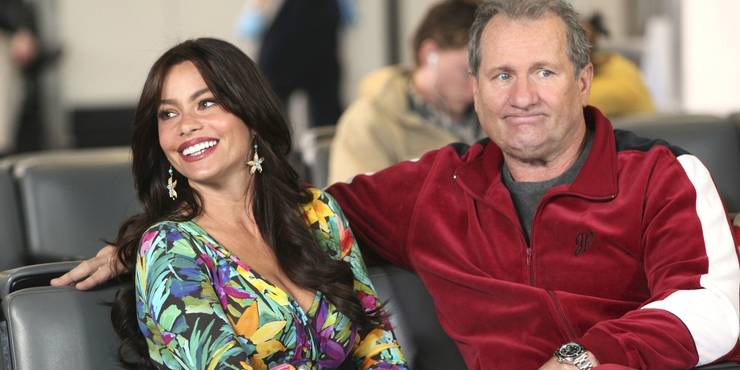 10 Jokes From Modern Family That Have Already Aged Poorly 10 Jokes From Modern Family That Have Already Aged Poorly