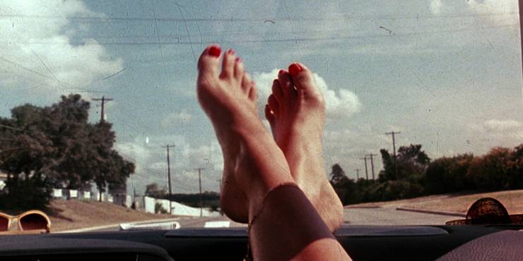What Is Up With Quentin Tarantino Feet Screen Rant