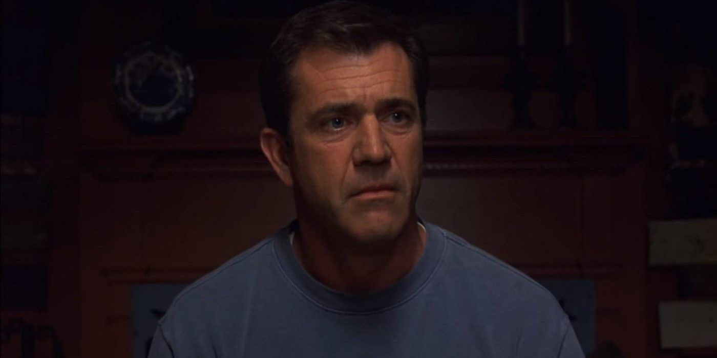 Kick His Ass Sea Bass! 10 BehindTheScenes Facts About Dumb And Dumber