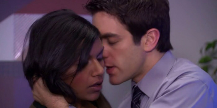 The Office 10 Of The Funniest Fights Between Kelly And Ryan