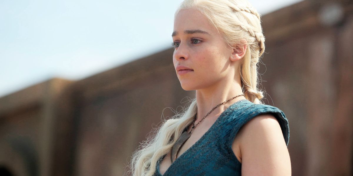 Game of Thrones 10 Hidden Details About Daenerys Targaryens Costume You Didnt Notice