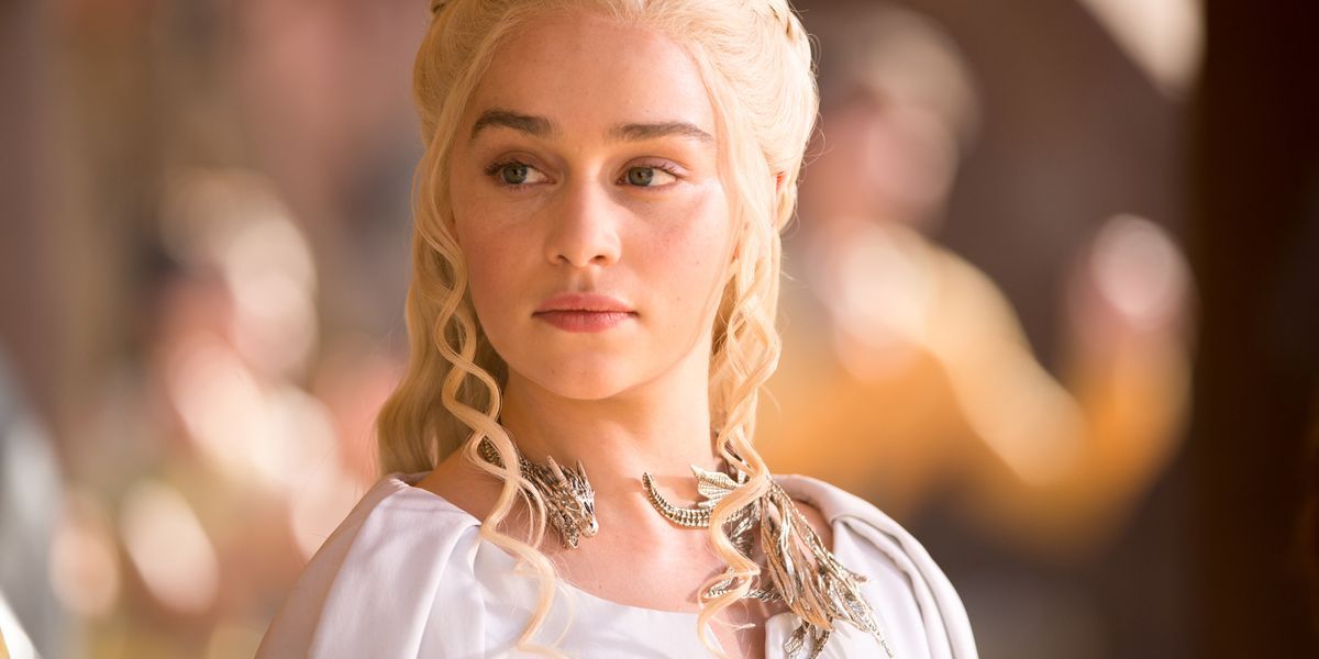 Game of Thrones 10 Hidden Details About Daenerys Targaryens Costume You Didnt Notice