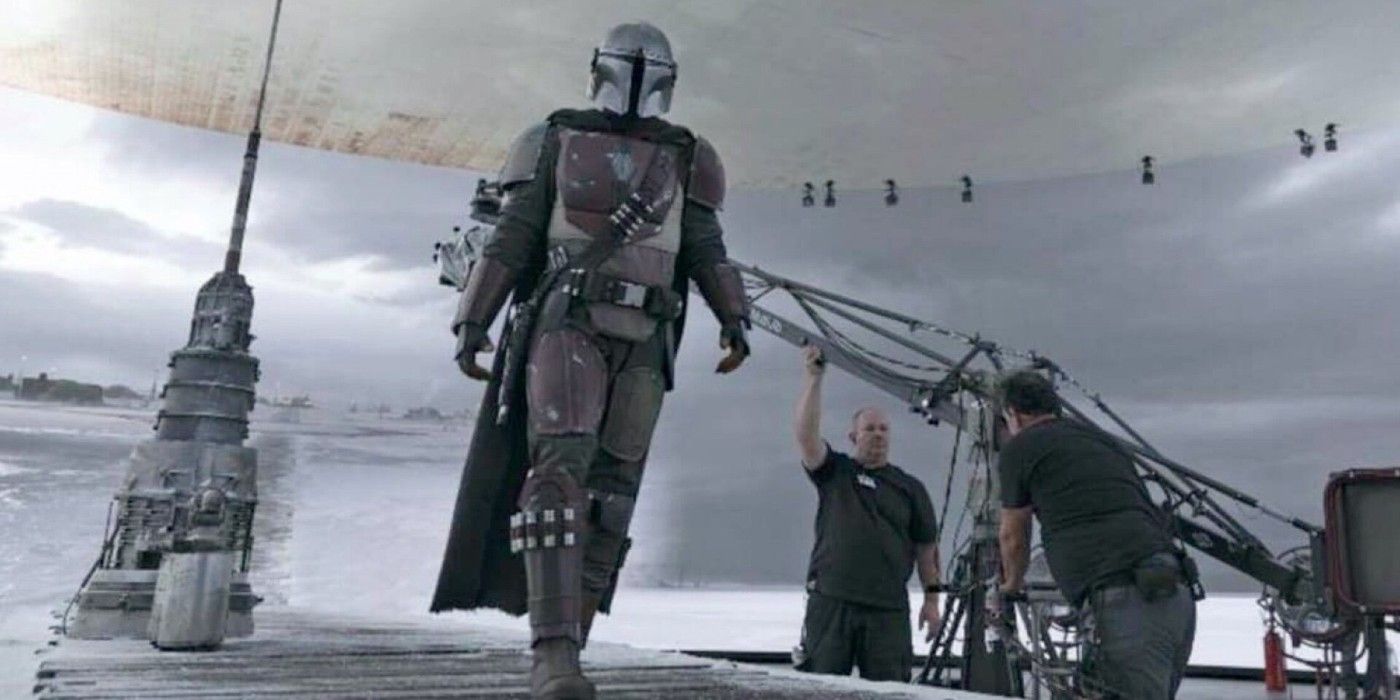 Star Wars 7 Ways The Mandalorian is Better Than The New Movies (& 8 Ways it’s Not)