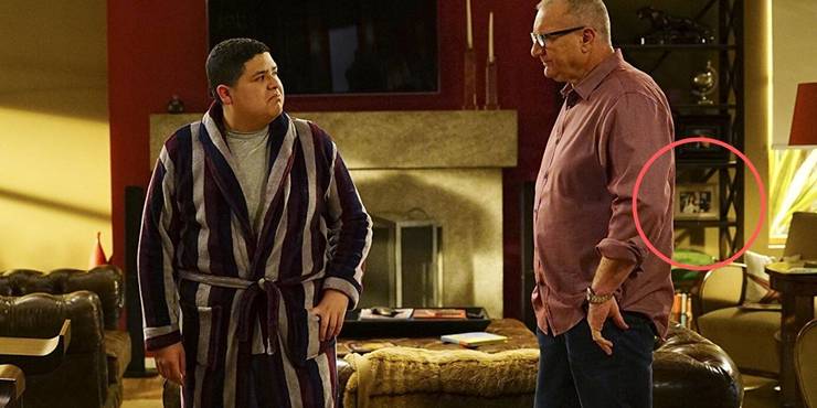 Modern Family 10 Hidden Details About The Pritchett Delgado House You Never Noticed