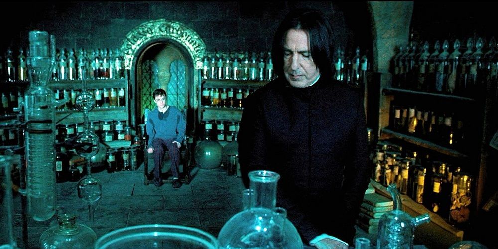 Harry Potter 5 Ways Severus Snape Was The Bravest Slytherin (& 5 It Was Regulus Black)