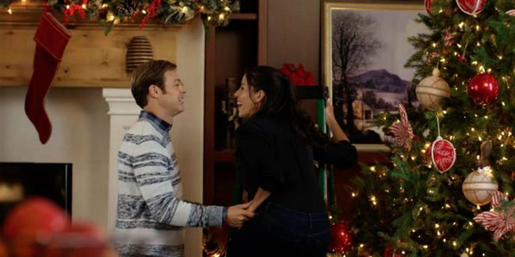 Every Upcoming Christmas 2019 Movie On Netflix Hallmark Check Inn To Christmas 2019 Pelicula Completa En Español Hd Online