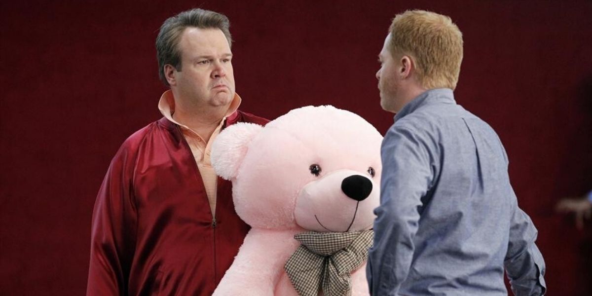 Modern Family 5 Worst Things Cam Did To Mitchell (& 5 Mitchell Did To Cam)