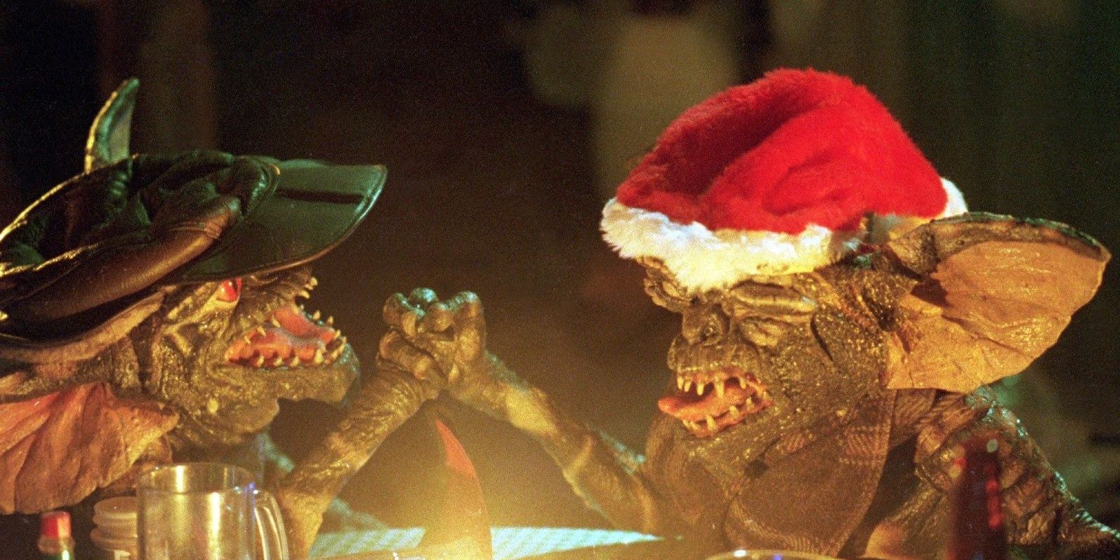 Gremlins 10 Reasons Its A Better Christmas Movie Than Home Alone