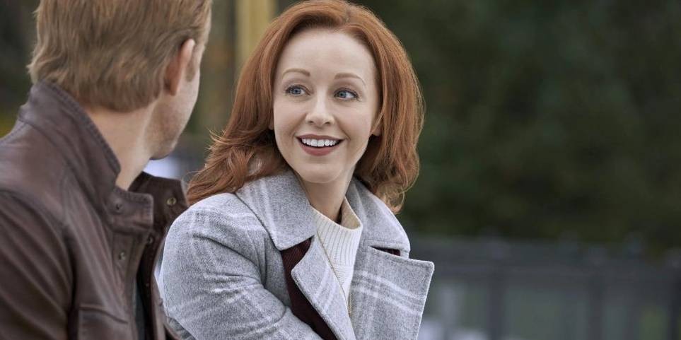 12 Best Hallmark Christmas Movie Actresses Screen Rant 12 Best Hallmark Christmas Movie Actresses Screen Rant