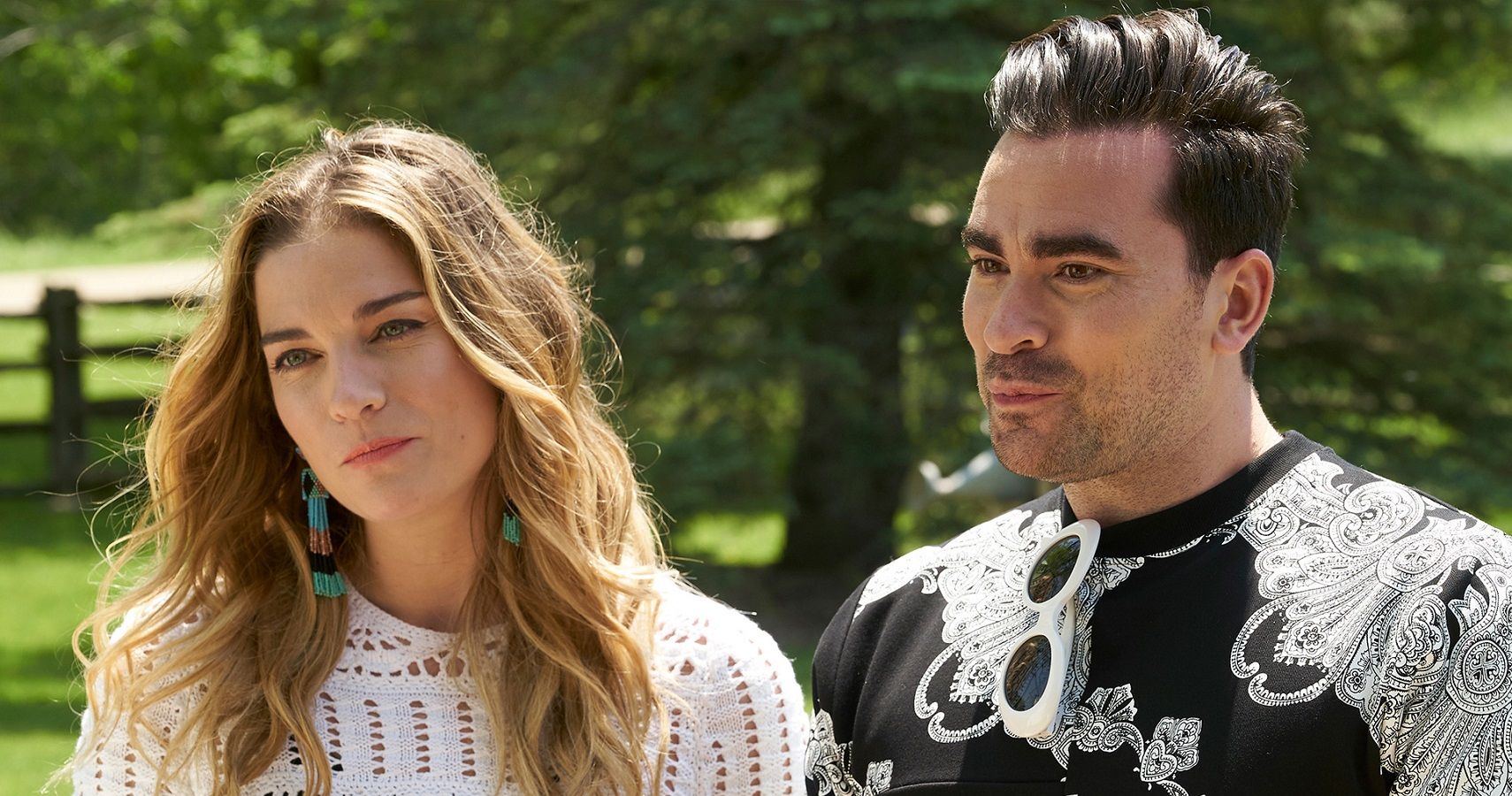 Schitt's Creek: 5 Times David Was A Terrible Brother To Alexis (& 5