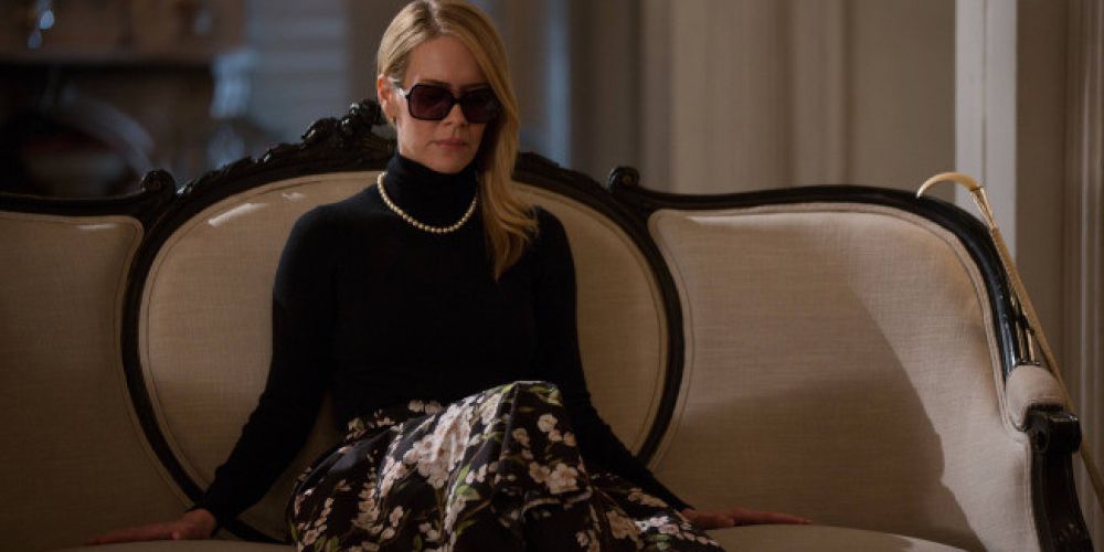 American Horror Story Sarah Paulsons 5 Best Outfits Across All Seasons (& The 5 Worst)