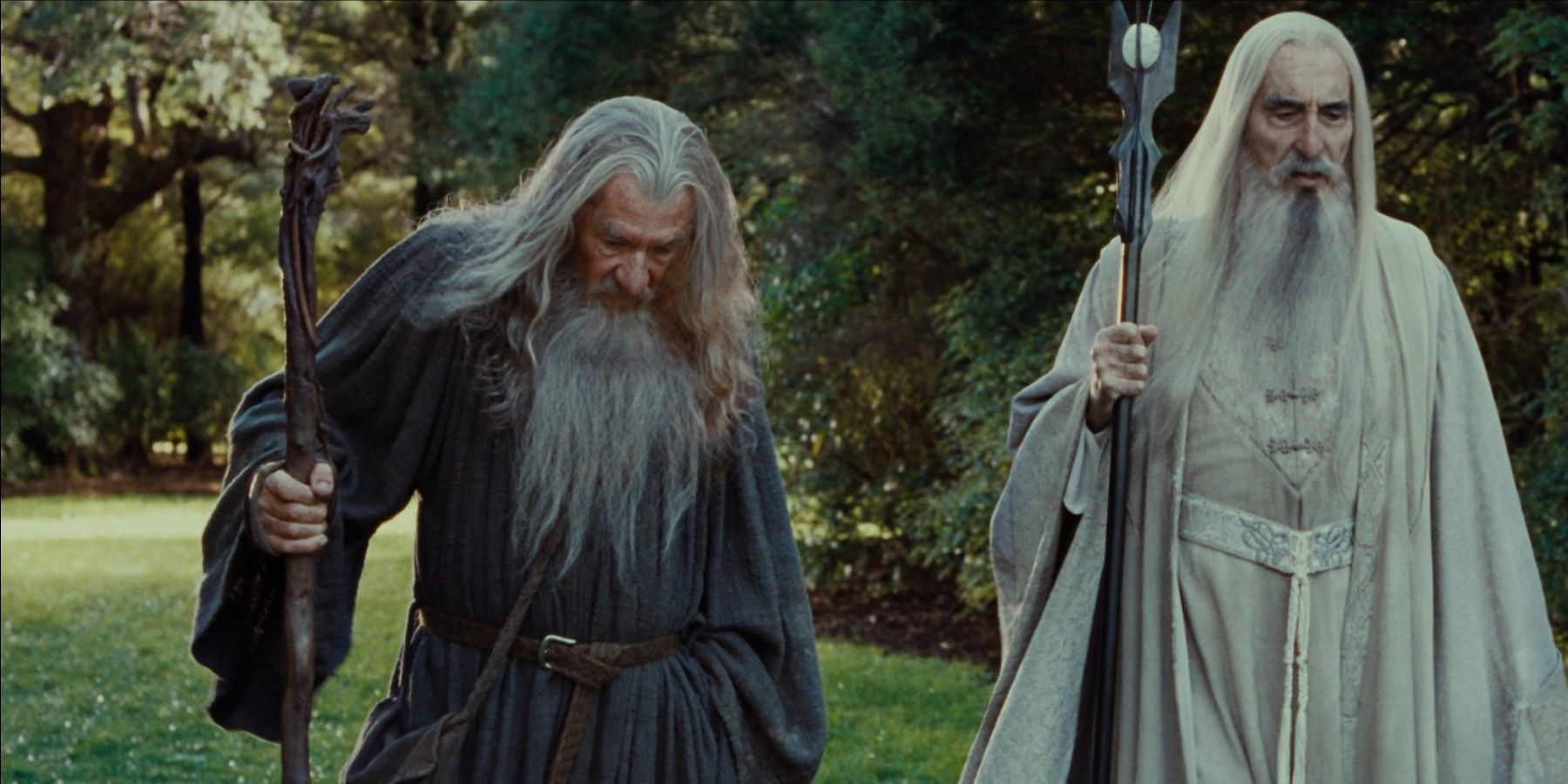 Ian McKellen as Gandalf and Christopher Lee as Saruman in Lord of the Rings The Fellowship of the Ring