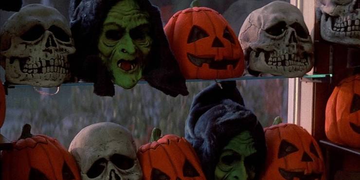 halloween 3 masks in 2020 Halloween Iii 5 Reasons Season Of The Witch Is Underrated 5 Reasons Why It Bombed In Box Offices halloween 3 masks in 2020