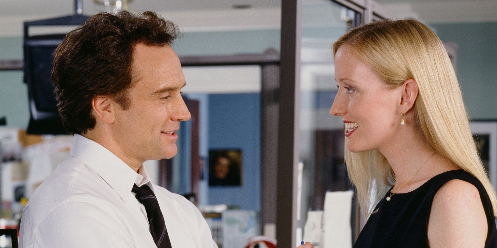 10 Best SlowBurn Romances In Movies & TV Ranked