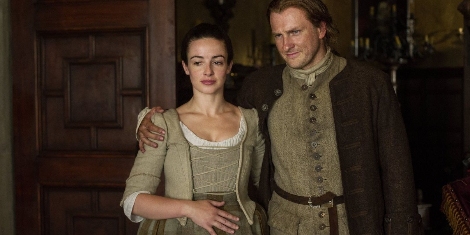 4. Outlander Jenny and Ian