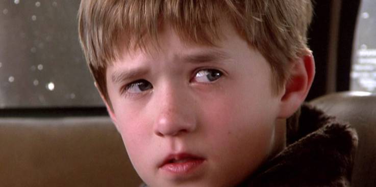 5 Deleted Scenes From 1990s Movie That Deserved To Stay! 8 Movies