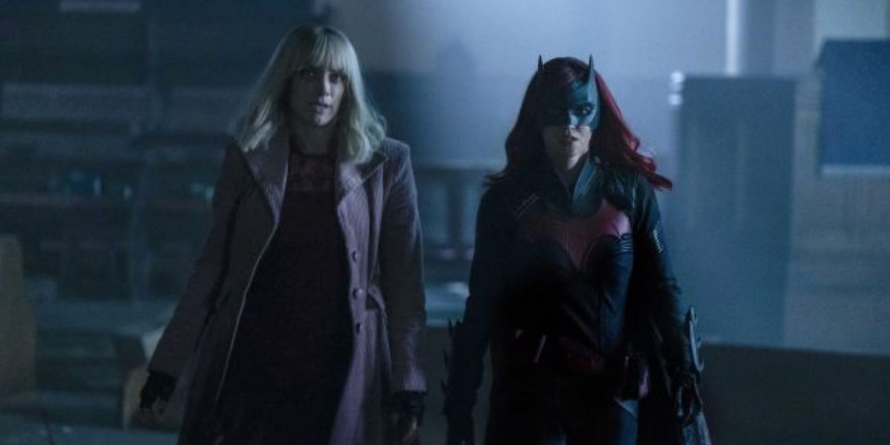 Batwoman 10 Details You Missed In Season One