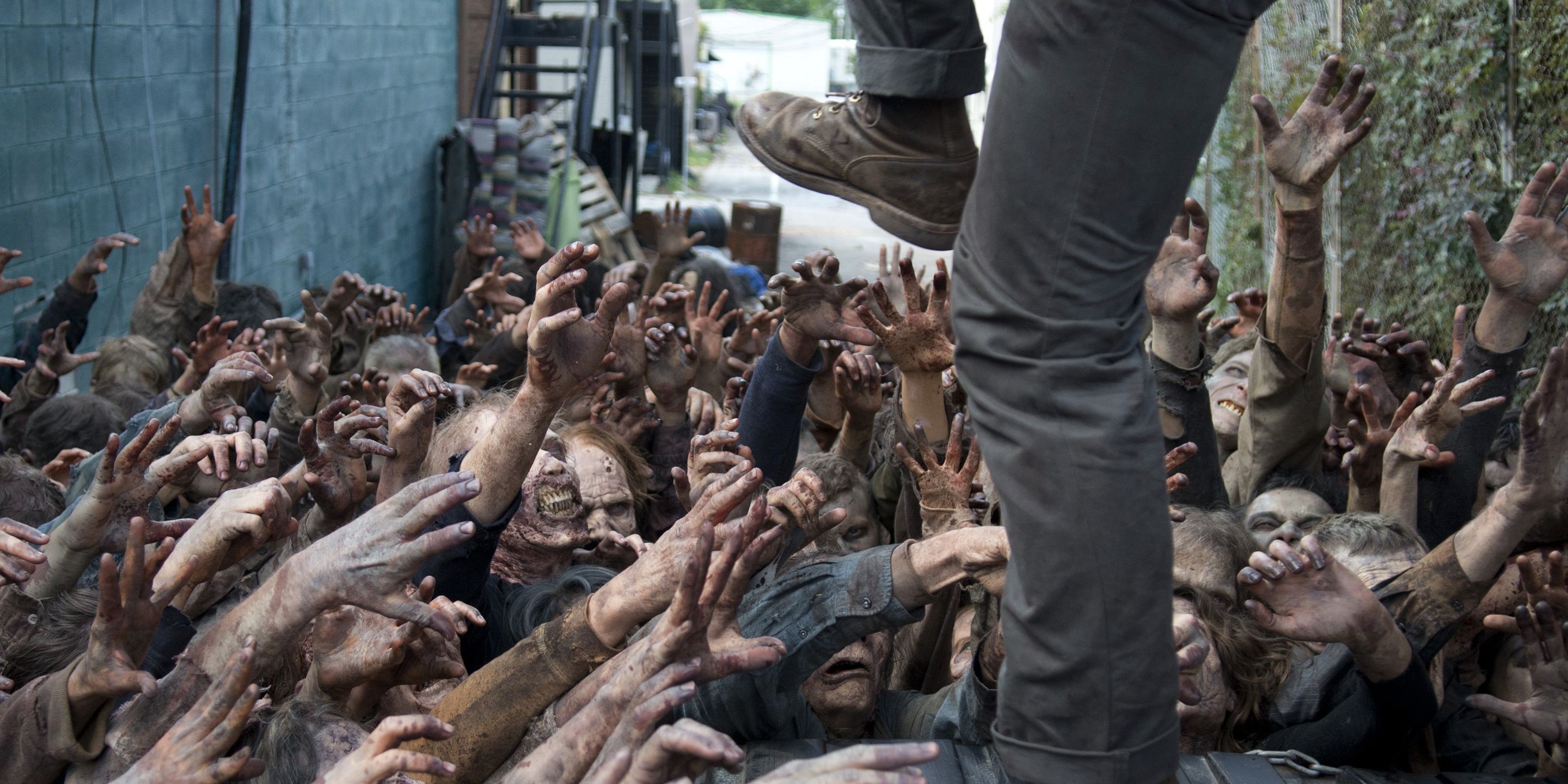 The Walking Dead 10 Different Nicknames For The Zombies (& Where They Came From)