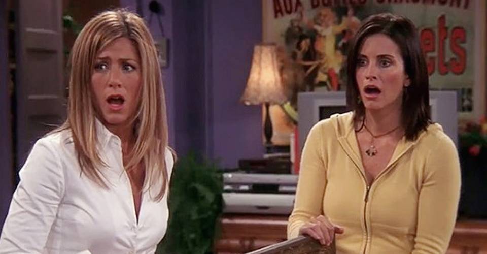 Friends: How Monica &amp; Rachel Could Afford Their Huge Apartment