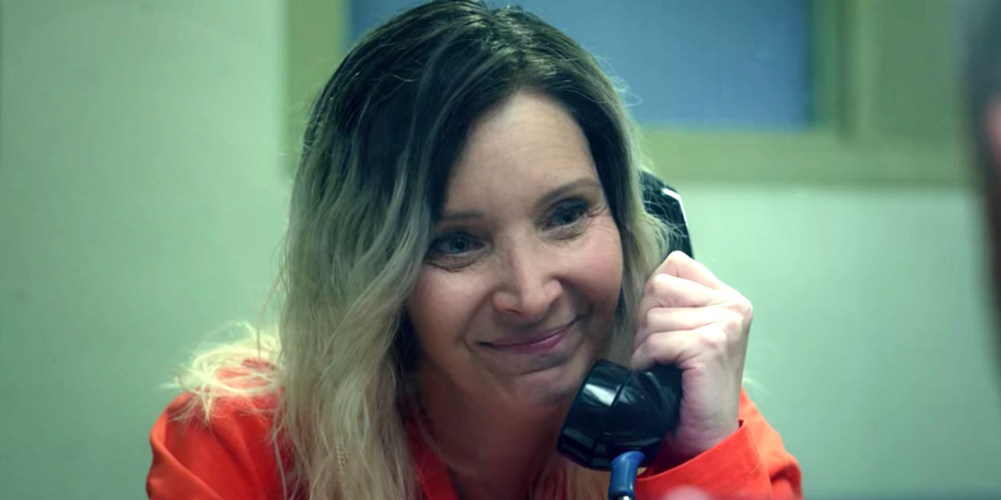 Space Force Pourquoi Sa Femme Est En Prison Space Force: Lisa Kudrow Doesn't Know Why Her Character Is In Prison