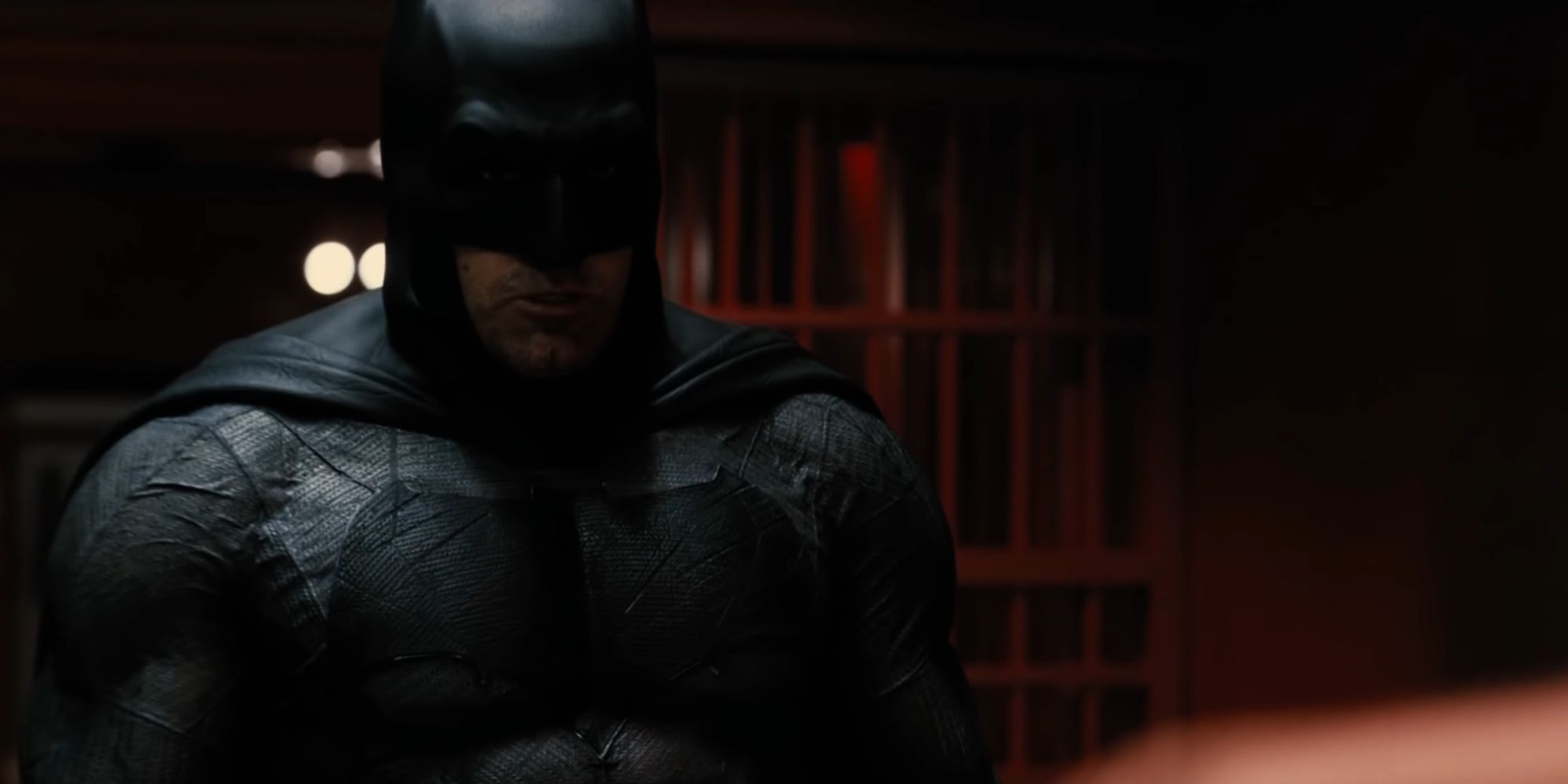 Batman approaching Lex Luthor in prison in Batman V Superman Dawn Of Justice