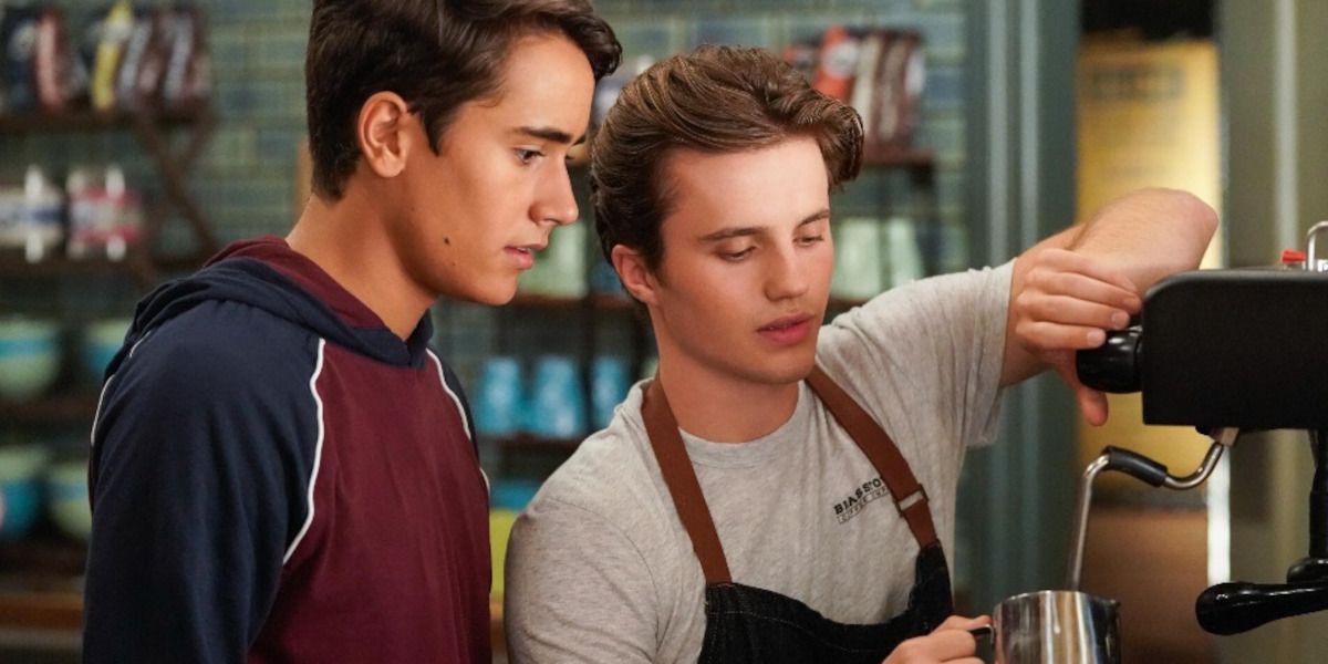 5 Things Love Victor Does Better Than Love Simon (& 5 Things Love Simon Does Best)