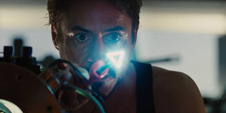 Tony Stark invents a new element in Iron Man 2.jpg?q=50&fit=crop&w=740&h=370&dpr=1