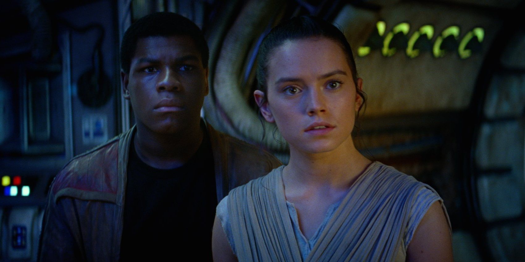 Star Wars 5 Reasons Rey Should Return (& 5 Why She Shouldnt)