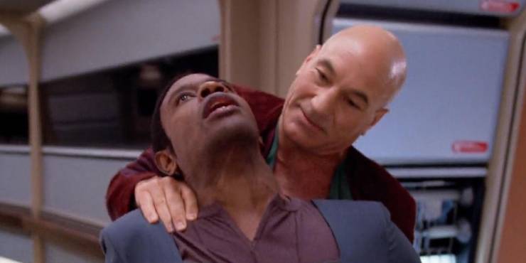 Star-Trek-TNG-Picard-Vulcan-Nerve-Pinch.jpg?q=50&fit=crop&w=740&h=370&dpr=1.5