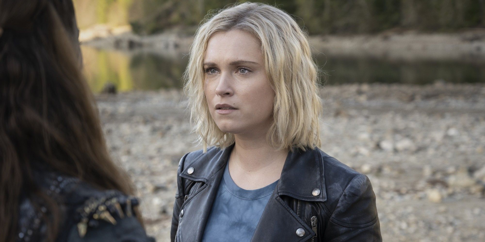 The 100 Why Clarke Is The Main Character (& Why Its Octavia)