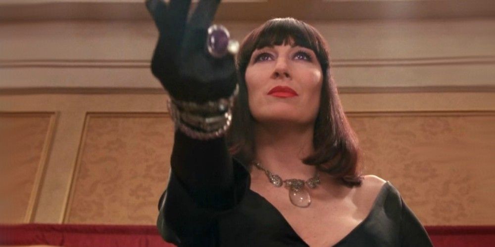 the witches 1990 anjelica huston grand high witch