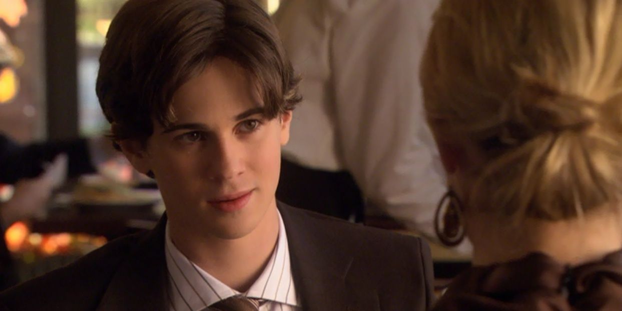 Gossip Girl 10 Characters Who Left The Show Too Soon