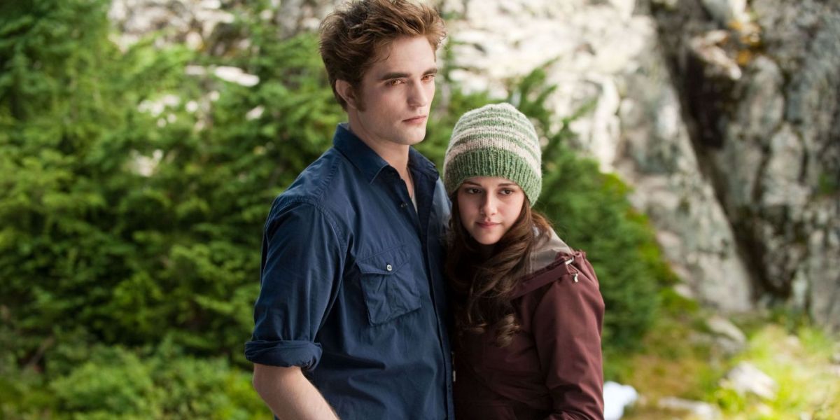 Edward & Bella & 9 Other Great Supernatural Couples From Movies & TV Ranked