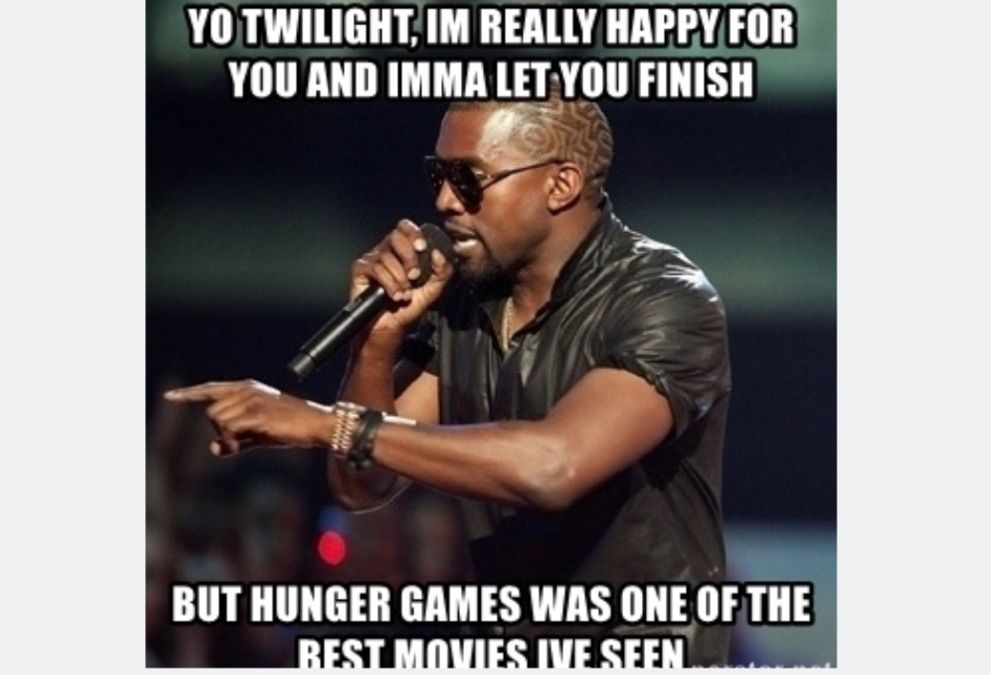 10 Hilarious Twilight Vs The Hunger Games Memes That Make Us Sparkle With Laughter