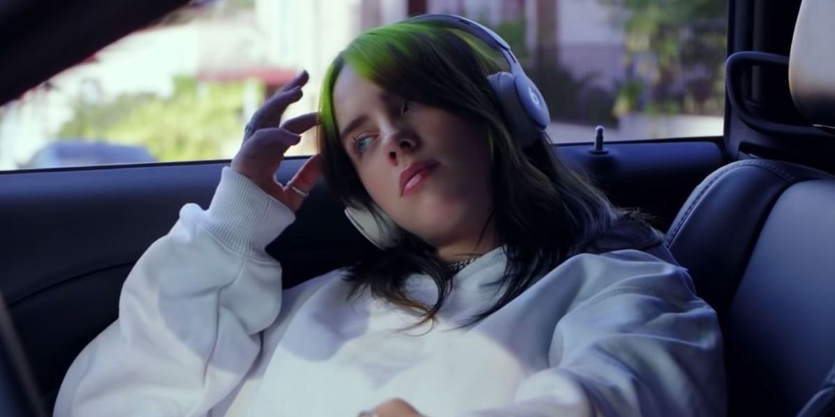 10 Most Surprising Things Fans Learned From Billie Eilish The Worlds a Little Blurry