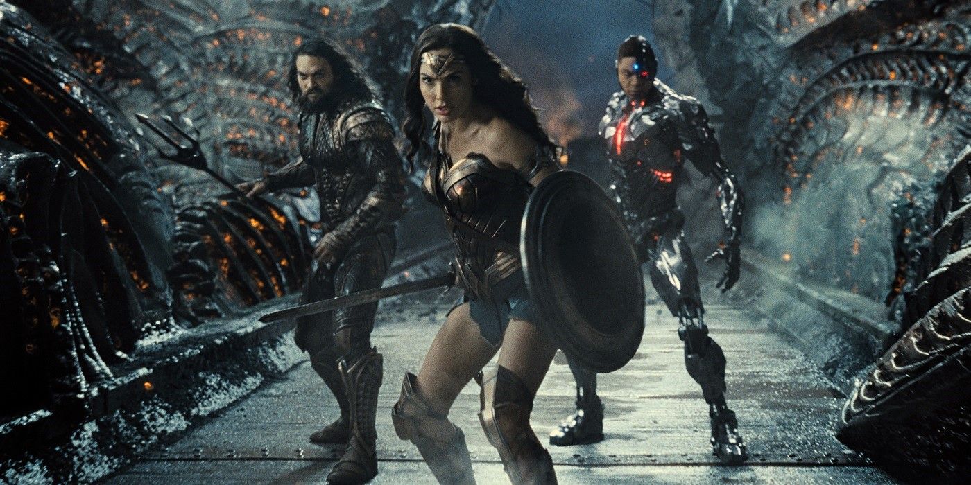 Zack Snyder Feared WB Would Sue Him For Supporting Snyder Cut Campaign