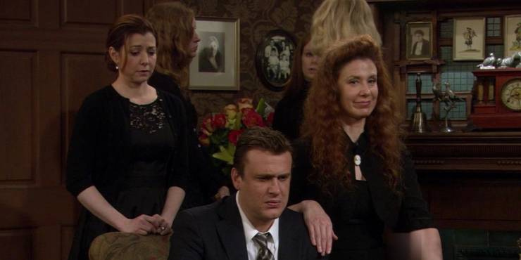 Marshall-Lily-and-Judy-at-the-funeral.jpg (740×370)