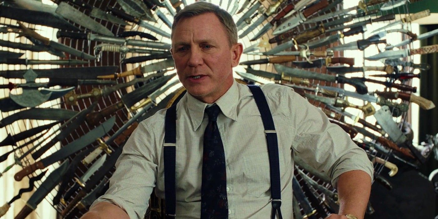 Knives Out 2 Set Photo Reveals Daniel Craig's New Mediterranean Look